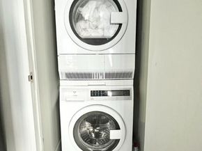 350 West 42nd Street 33F, New York NY 10036