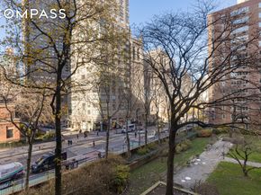 345 West 58th Street 4Y, New York NY 10019