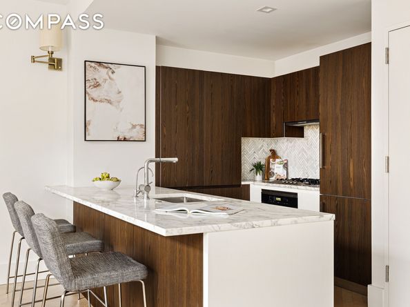 100 Ave A 4B, New York NY 10009