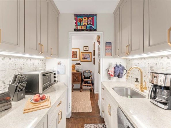 306 East Mosholu Parkway S 6K, Bronx NY 10458