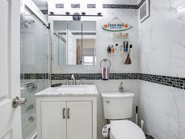 345 East 56th Street 21B, New York NY 10022