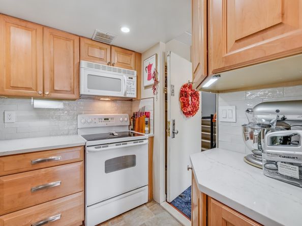 9977 Shore Road 11D, Brooklyn NY 11209
