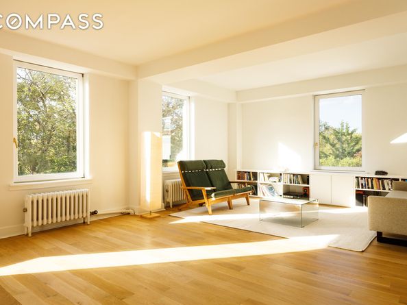 131 Ave B 5C, New York NY 10009