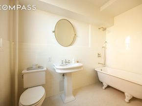 131 Ave B 5C, New York NY 10009