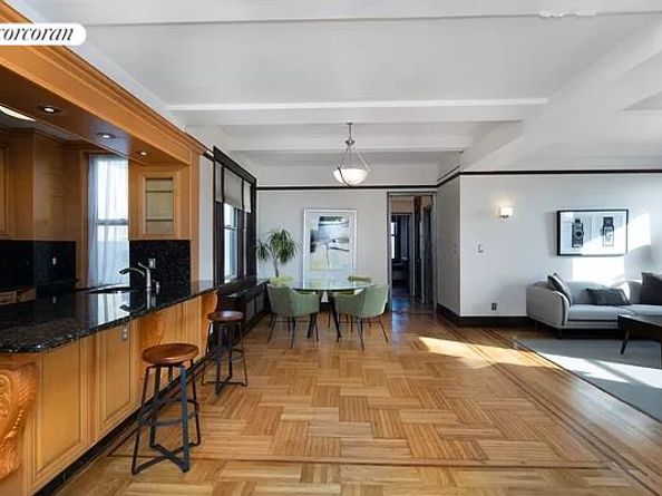 41 Eastern Parkway 12E, Brooklyn NY 11238