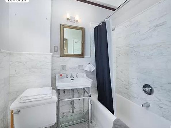 41 Eastern Parkway 12E, Brooklyn NY 11238