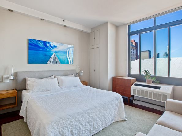7 Essex Street 8A, New York NY 10002
