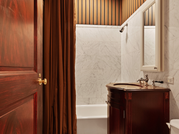 515 Park Avenue 4B, New York NY 10022