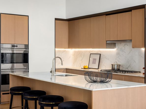 215 East 19th Street 8E, New York NY 10003