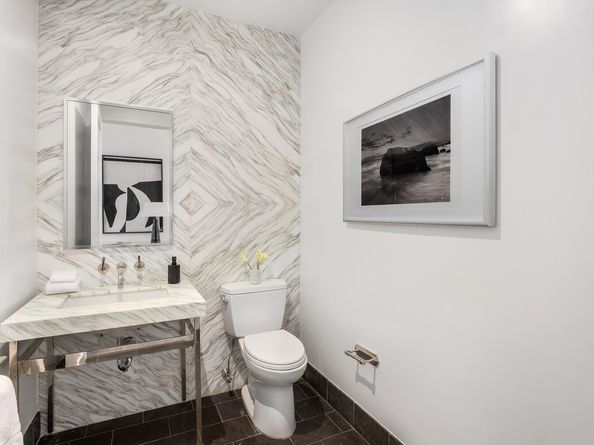 215 East 19th Street 8E, New York NY 10003