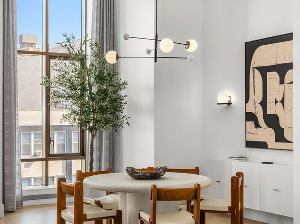 215 East 19th Street 8E, New York NY 10003