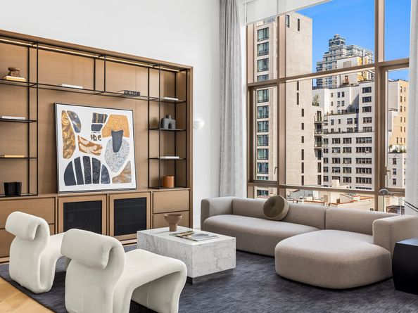 215 East 19th Street 8E, New York NY 10003