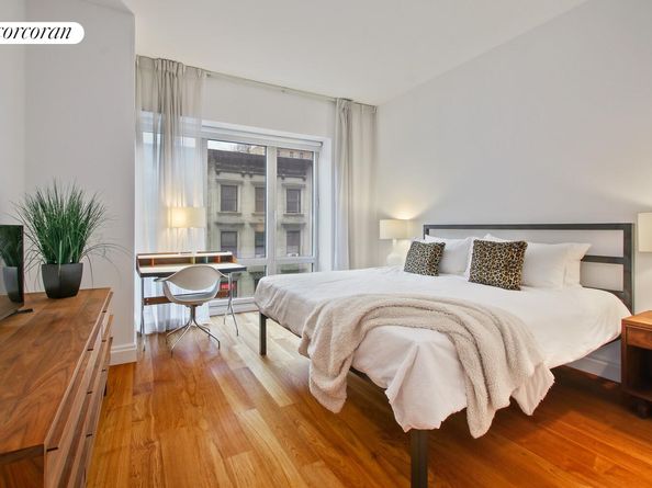33 West 56th Street 6C, New York NY 10019