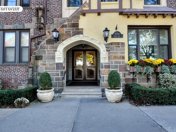 7101 Shore Road 3A, Brooklyn NY 11209