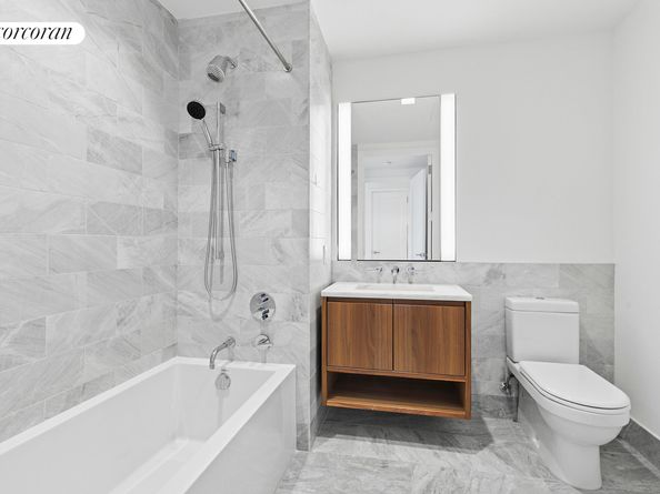 242 Broome Street 7C, New York NY 10002