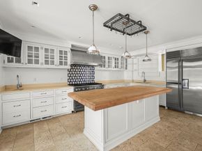 522 East 89th Street, New York NY 10128