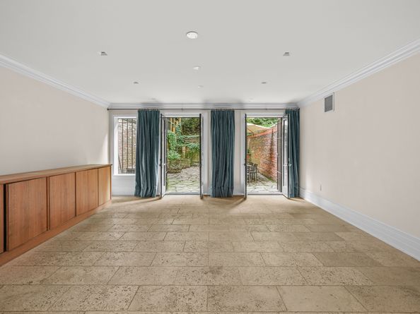 522 East 89th Street, New York NY 10128