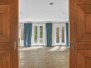 522 East 89th Street, New York NY 10128