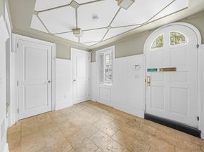 522 East 89th Street, New York NY 10128