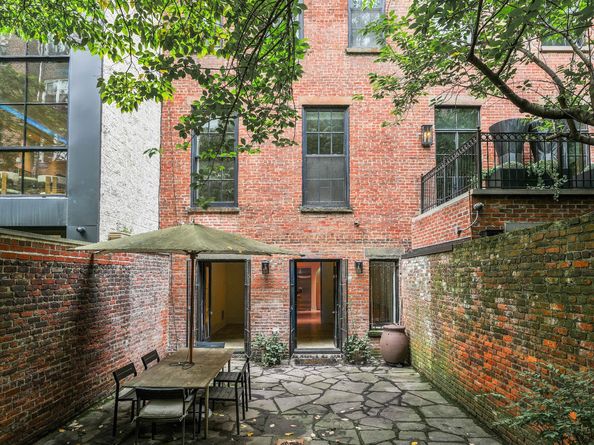 522 East 89th Street, New York NY 10128