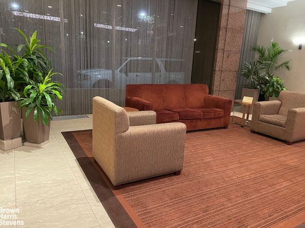 140 West End Avenue 11B, New York NY 10023