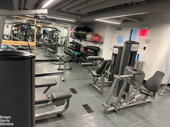 142 West End Avenue 18N, New York NY 10023
