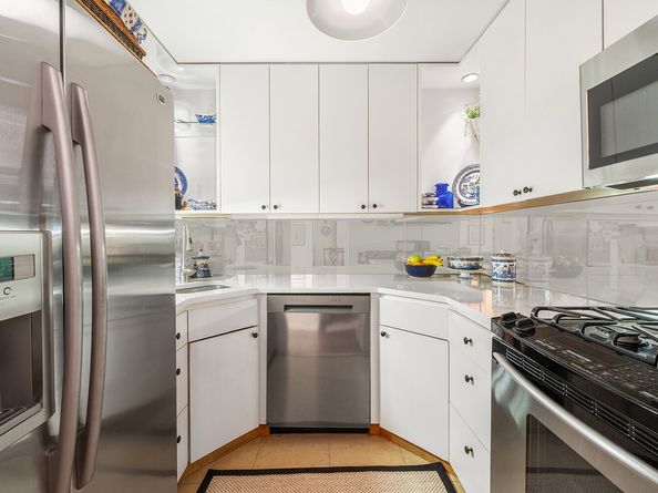 56 West 71st Street GARDEN, New York NY 10023