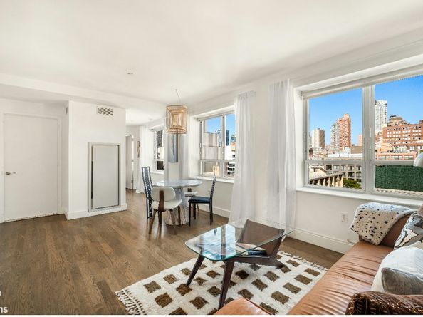 432 West 52nd Street 7H, New York NY 10019