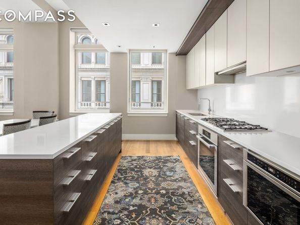 101 Leonard Street 2E, New York NY 10013