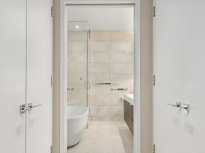 101 Leonard Street 2E, New York NY 10013