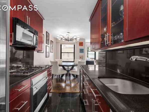 505 East 79th Street 7L, New York NY 10075