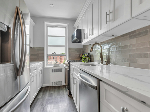 88-01 35th Avenue 5F, Queens NY 11372
