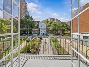 140 Van Cortlandt Park S, Bronx NY 10463