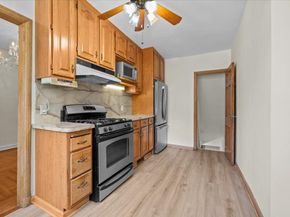 140 Van Cortlandt Park S, Bronx NY 10463
