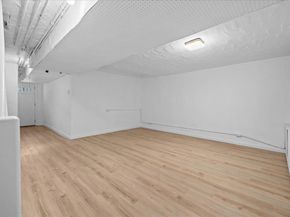 140 Van Cortlandt Park S, Bronx NY 10463