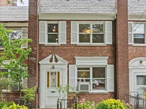 140 Van Cortlandt Park S, Bronx NY 10463