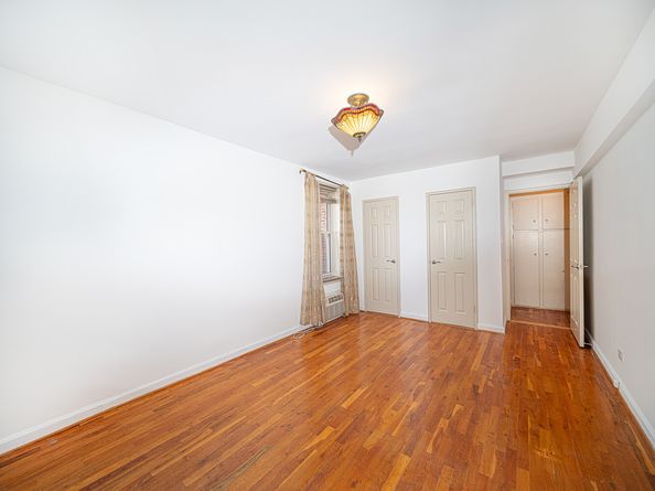 1717 East 18th Street 4F, Brooklyn NY 11229