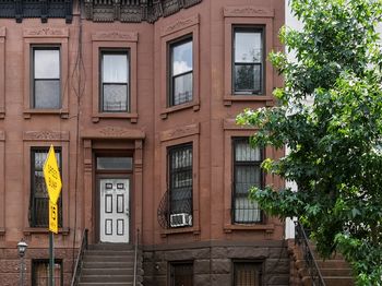 552 Macon Street