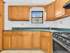 301 East 48th Street 19B, New York NY 10017