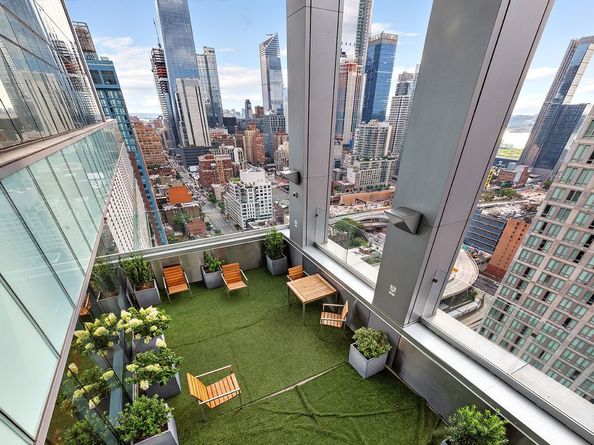 350 West 42nd Street 48E, New York NY 10036