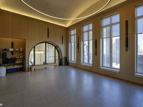 200 East 83rd Street 30B, New York NY 10028