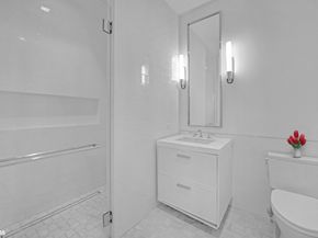 200 East 83rd Street 30B, New York NY 10028