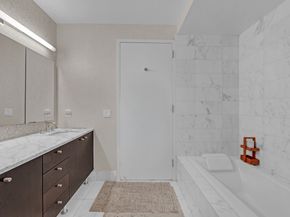 46-30 Center Boulevard 211, Queens NY 11109