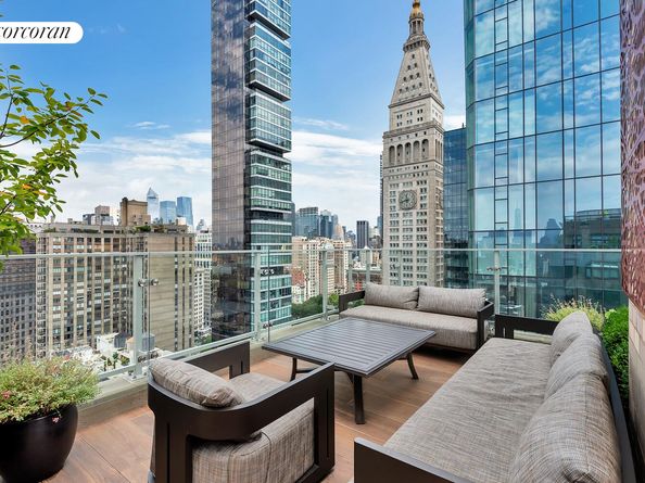 280 Park Avenue S 12L, New York NY 10010