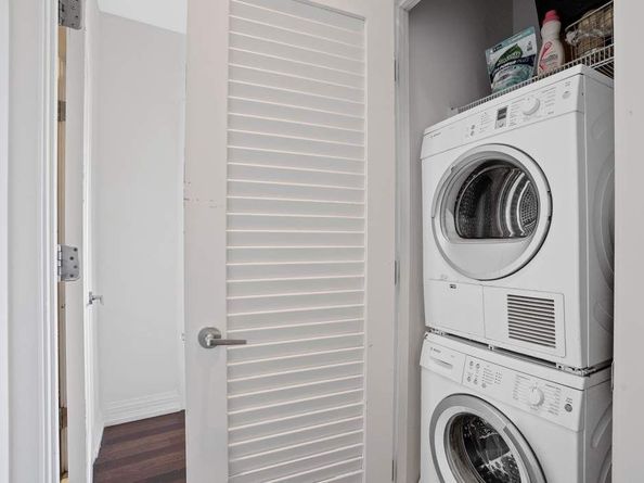 1 Hanson Place 13K, Brooklyn NY 11243