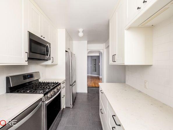 76-10 34th Avenue 3B, Queens NY 11372