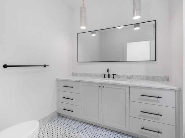 16 2nd Place Residence 2, Brooklyn NY 11231