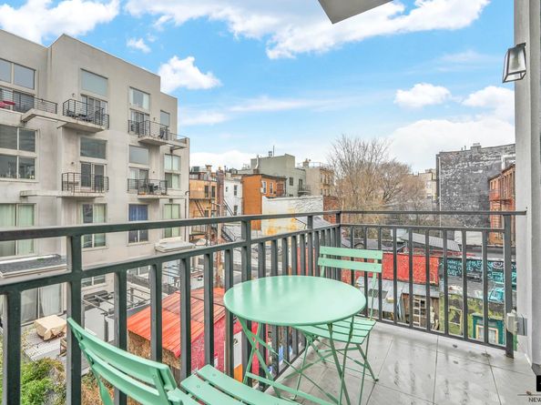 89 Montrose Avenue 3R, Brooklyn NY 11206