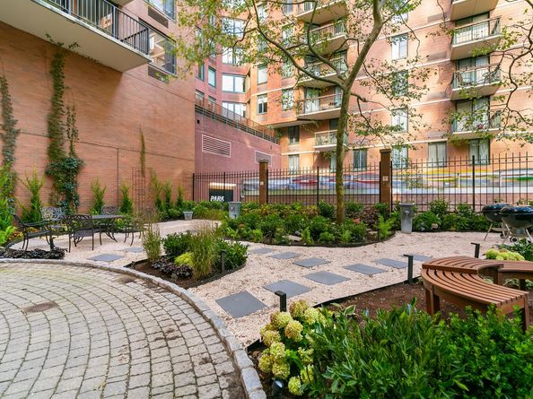 300 Albany Street 4A, New York NY 10280