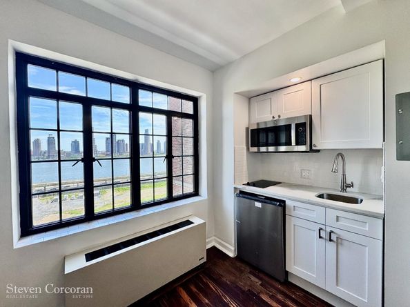 5 Tudor City Place 529, New York NY 10017